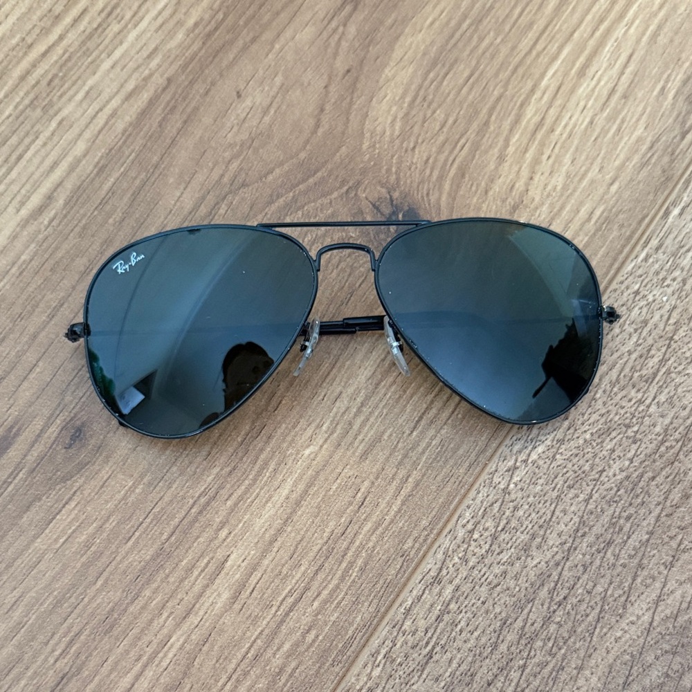 Ray-Ban Classic Black Aviator Sunglasses